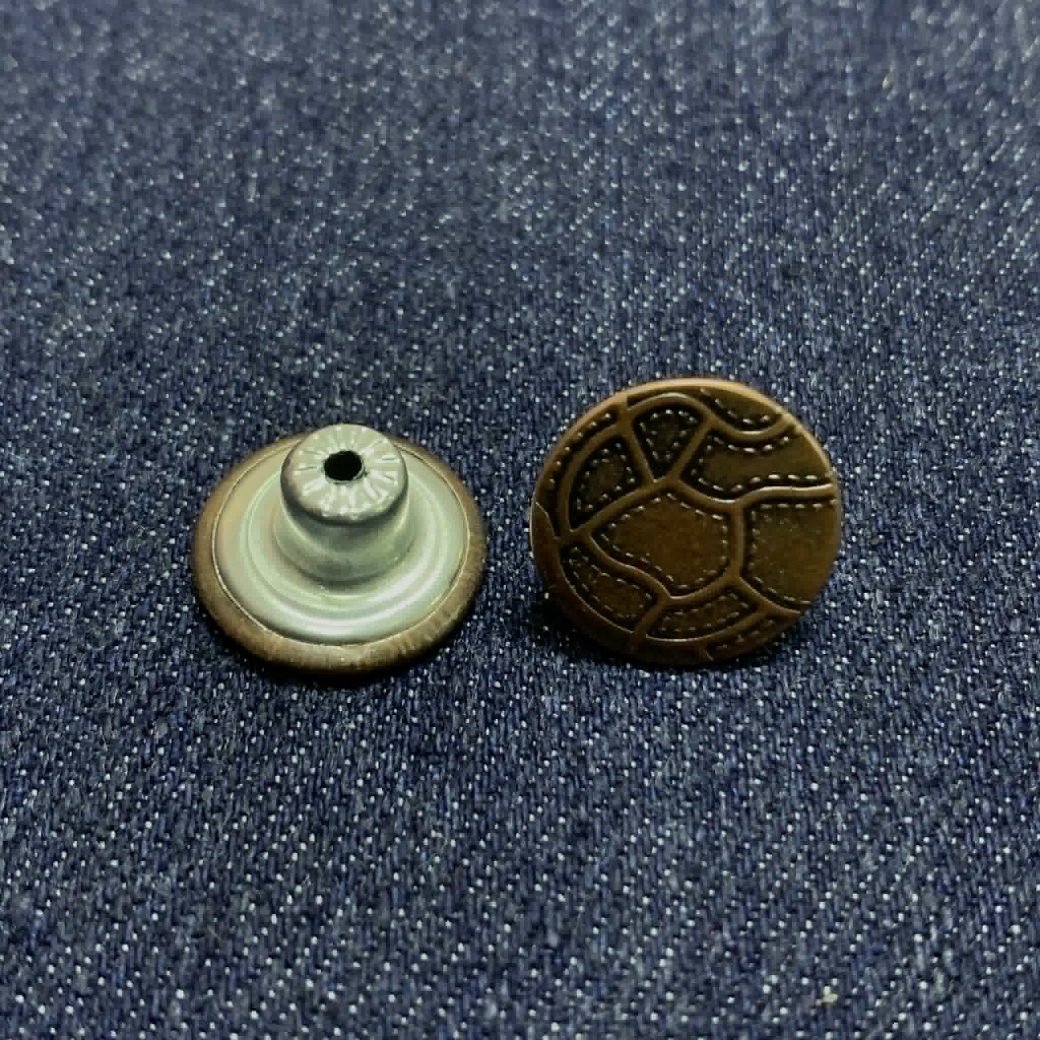 BOTON 15MM HIERRO COBRE VIEJO