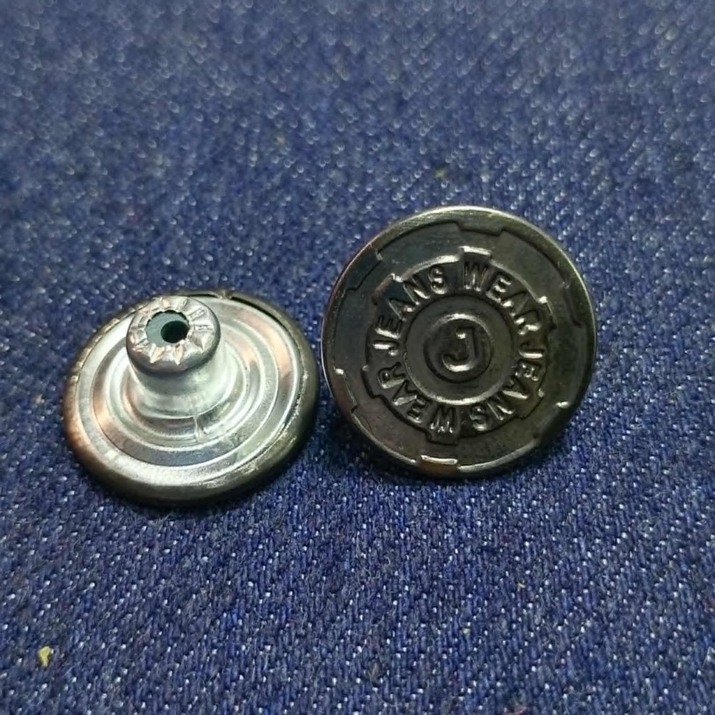 CUTA43-33-17MM BOTON HIERRO