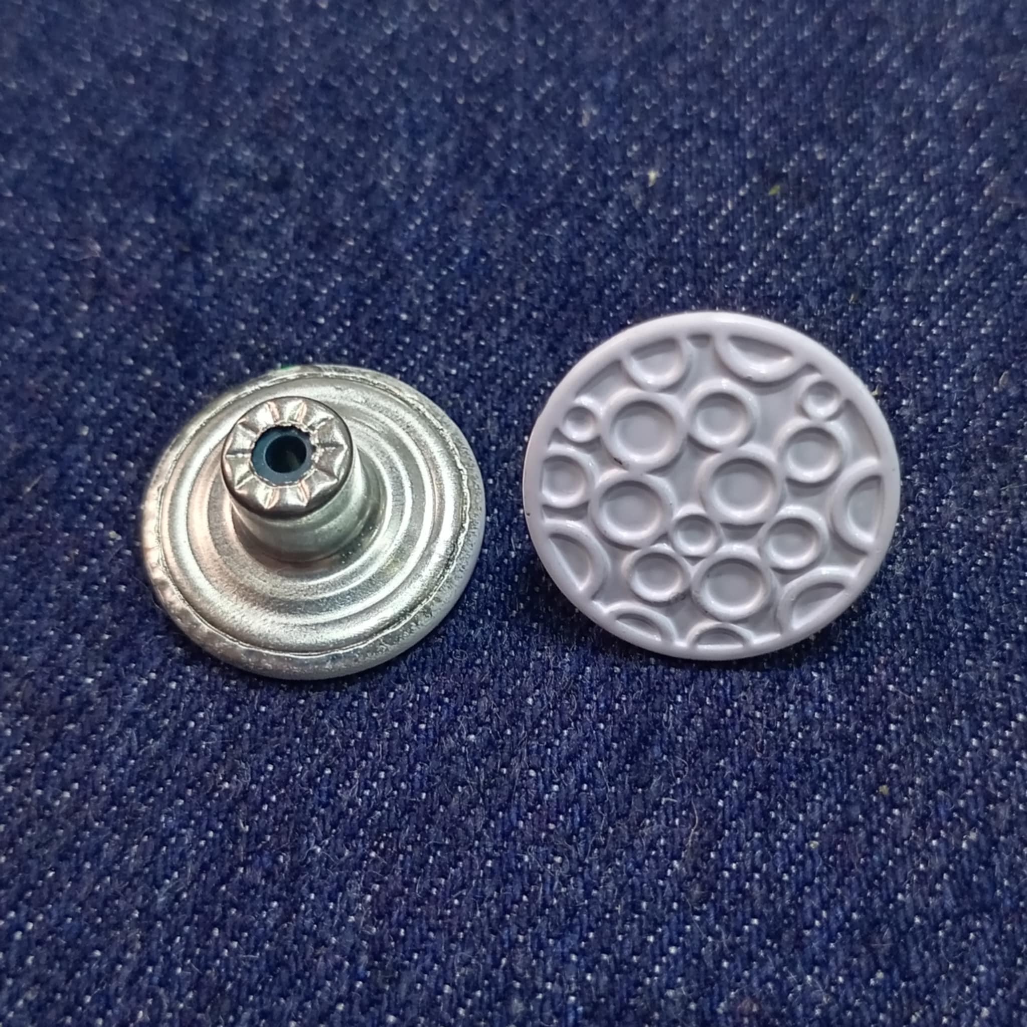 DAG6-101-17MM BOTON HIERRO